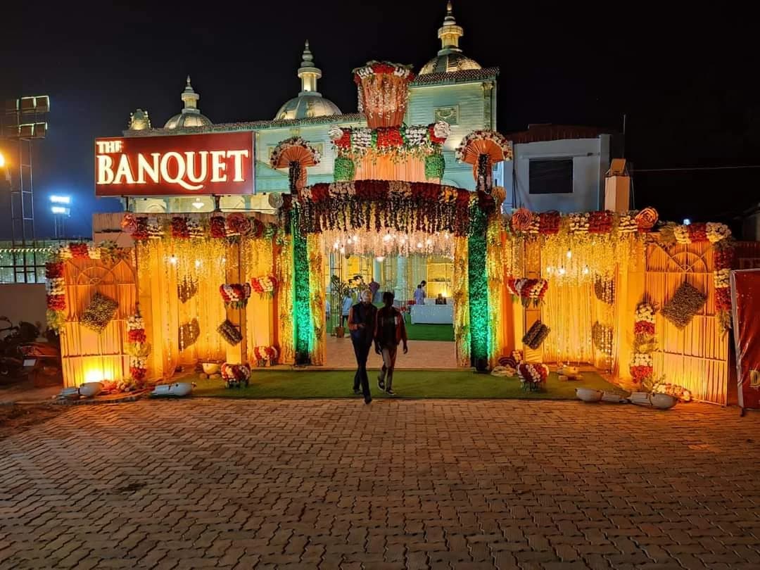 The Banquet — photo 1