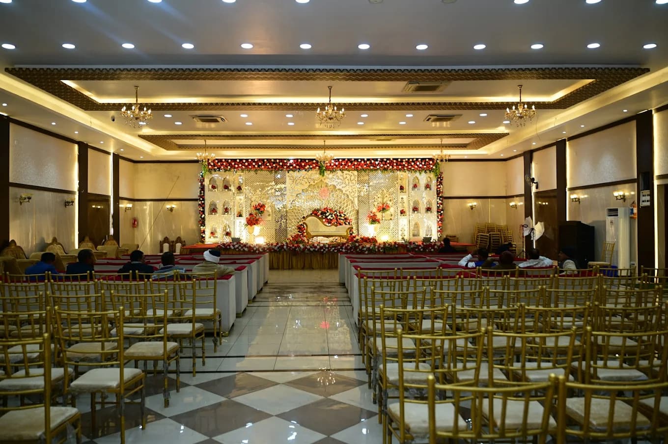 The Crown Banquet Hall & Hotel — photo 2
