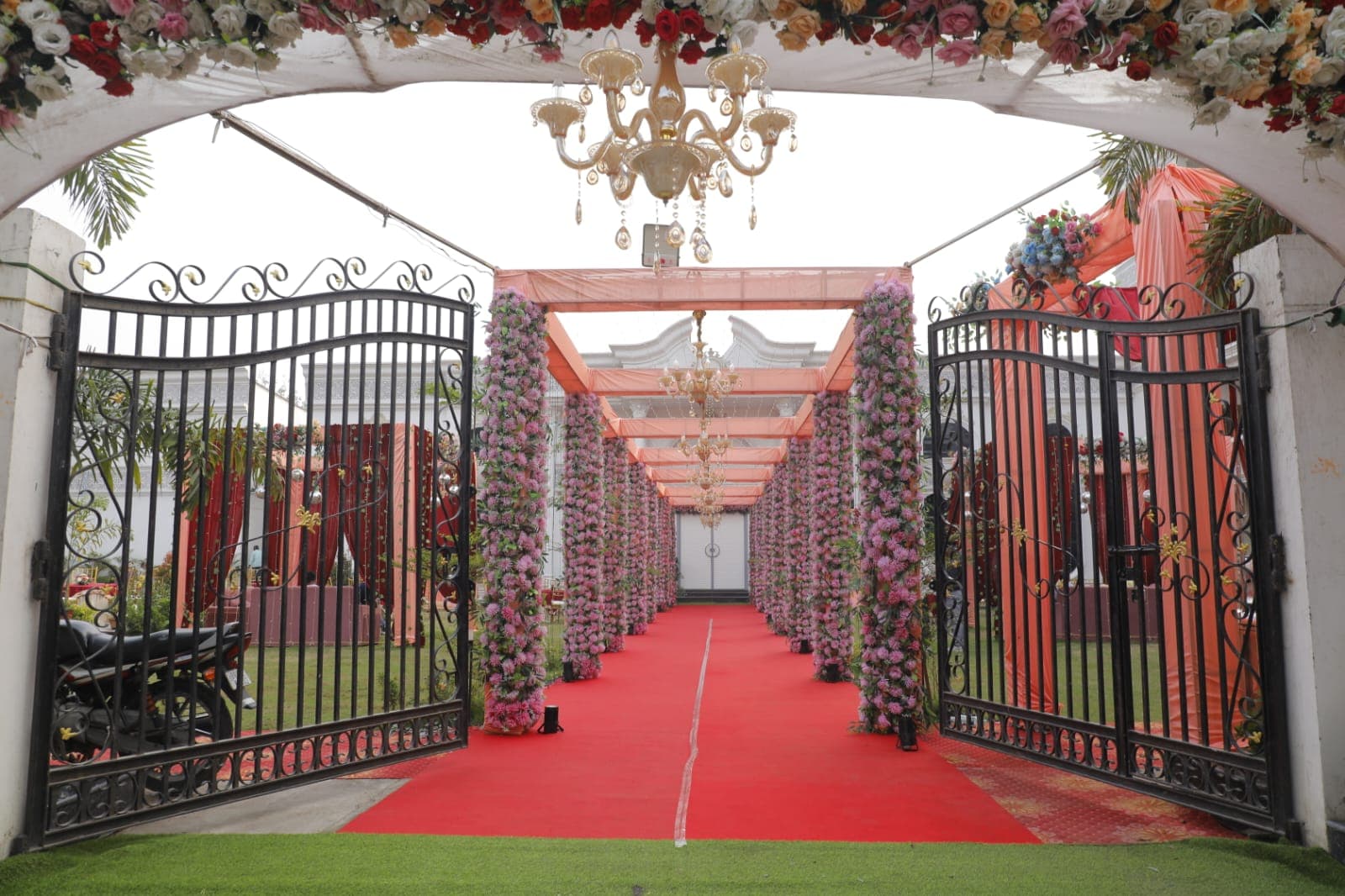 Radhe Kishun - The Banquet & Hotel — photo 1